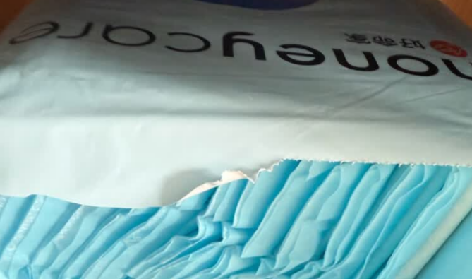 宠物尿垫品牌有哪些?HONEYCARE宠物尿垫,强锁边,防侧漏! 宠物尿垫品牌有哪些?HONEYCARE宠物尿垫,强锁边,防侧漏!