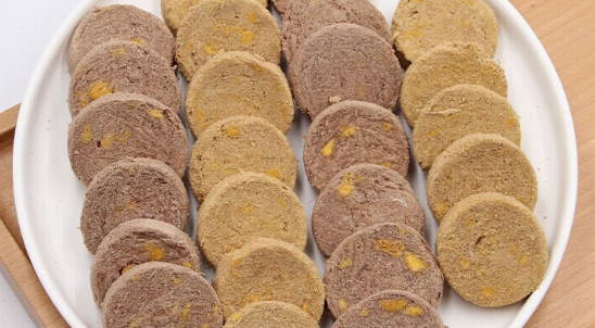 宠物冻干零食推荐——星宠梦冻干生骨肉饼,为爱宠还原自然盛宴 宠物冻干零食推荐——星宠梦冻干生骨肉饼,为爱宠还原自然盛宴