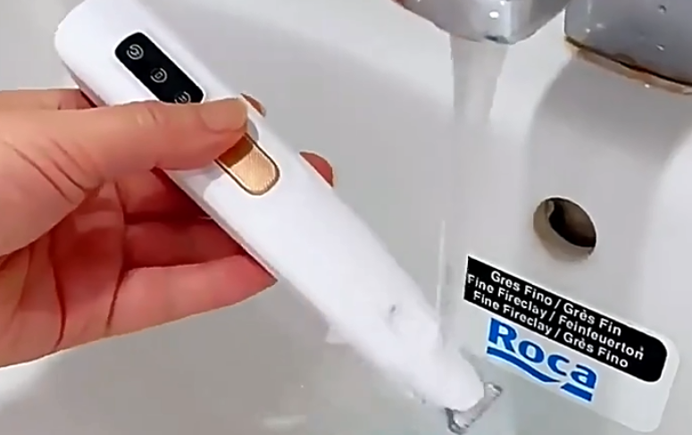 宠物剃毛器品牌推荐JCZS,科学设计,小绒毛也能轻松剔除 宠物剃毛器品牌推荐JCZS,科学设计,小绒毛也能轻松剔除