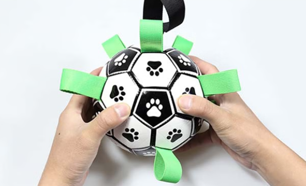 狗狗互动足球安全吗?赛普达用材质守护毛孩快乐 狗狗互动足球安全吗?赛普达用材质守护毛孩快乐