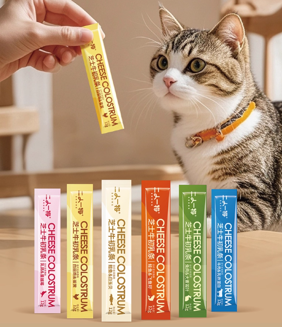 猫咪保健品哪个牌子好？二人一物牛初乳主食猫条能让主子壮壮哒