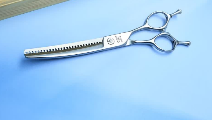 旌权宠物美容弯剪刀怎么用 旌权宠物美容弯剪刀怎么用