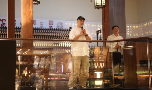 小酌,微醺,奇妙夜!——喜马拉雅酒店宠物营养师漫社交之夜醺然收官 小酌,微醺,奇妙夜!——喜马拉雅酒店宠物营养师漫社交之夜醺然收官