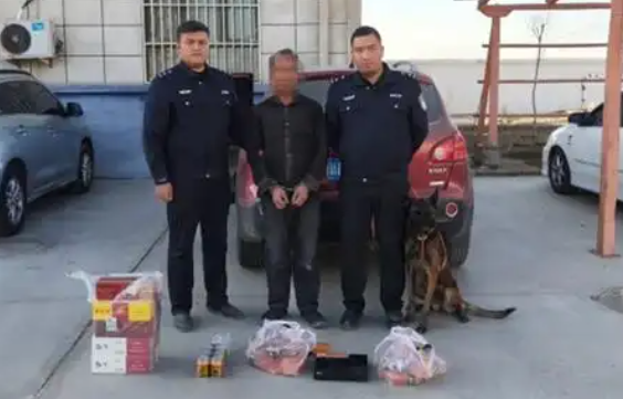 新疆洛浦：警犬“杰克”立大功！6小时速破商店盗窃案