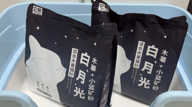 猫砂品牌推荐：它帮木薯小蓝矿混合猫砂，养宠家庭新选择