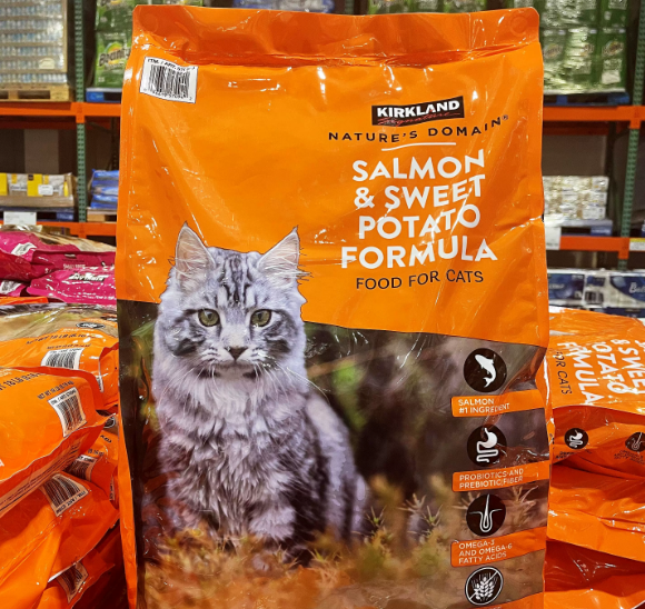 进口猫粮品牌排行榜前十：科克兰KirkLand甘薯三文鱼凭实力上榜