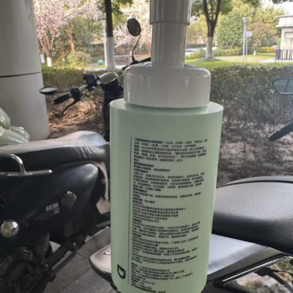 宠物沫沐浴露怎么选?多多里低敏配方,呵护猫狗娇嫩肌肤 宠物沫沐浴露怎么选?多多里低敏配方,呵护猫狗娇嫩肌肤