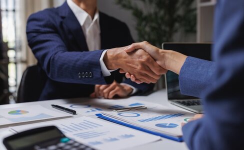 2.5 亿美元、五年：Duffield 基金会押注负担得起的宠物医疗